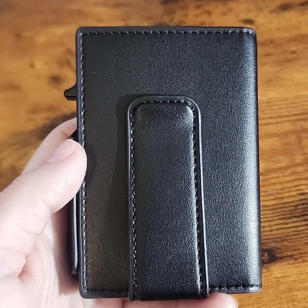 Men's RFID Shielded Wallet, With Pop-Up Card Holder And Wallet, Durable Leather